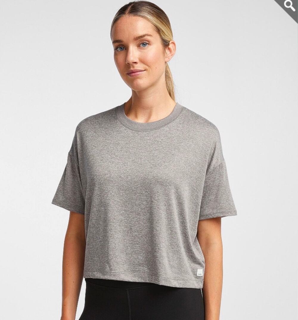 Vuori Energy Tee Women’s XL Heather Gray Cropped Oversized Short Sleeve EUC